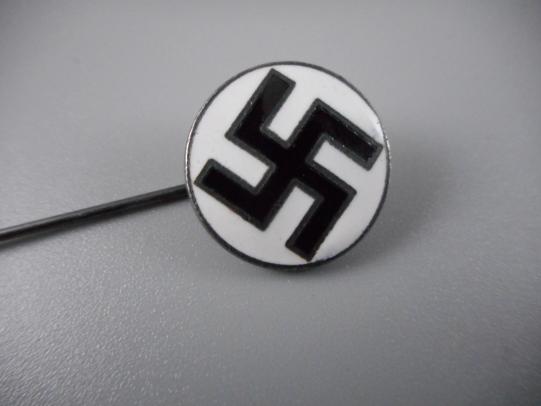 GERMAN NAZI SUPPORTERS LAPEL PIN.