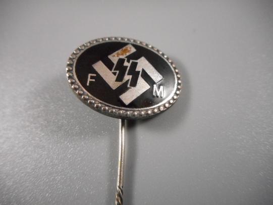 SS SUPPORTS PIN LAPEL BADGE.